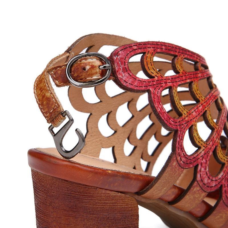 Kvinders Læderblomsterudskæringer Sommerfuglevinger Spænde Slingback Blokhælsandaler