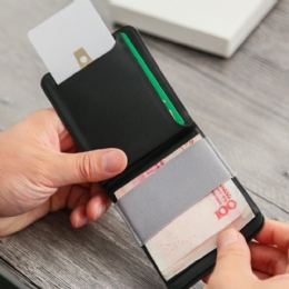 Minimalistisk Magnetisk Modulær Pungkortholder Til Mænd