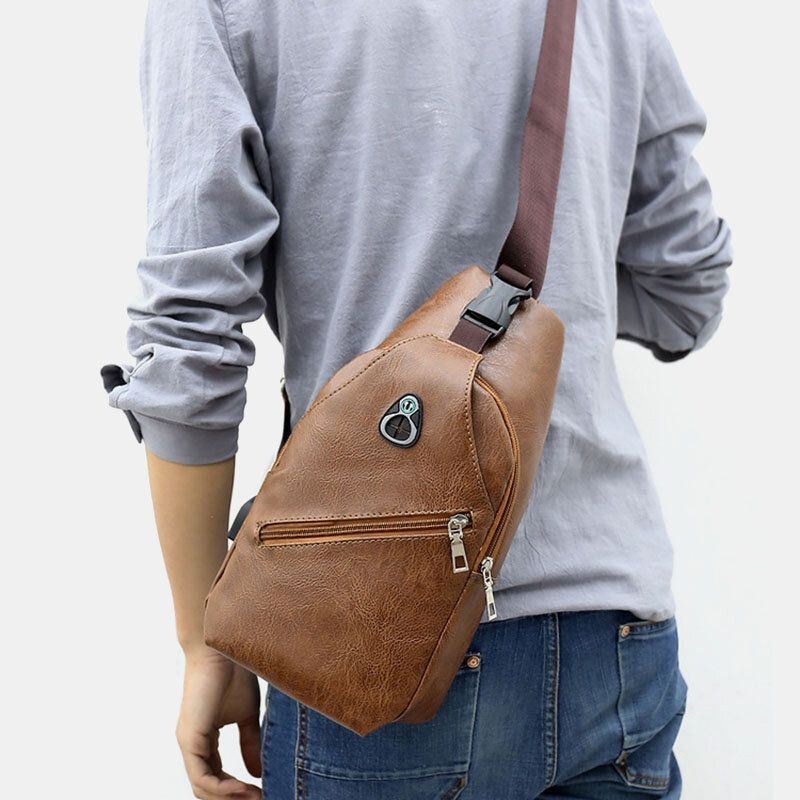Herre Imiteret Læder Usb-opladningsøretelefon Rejse Retro Business Brysttaske Crossbody Taske